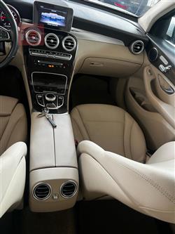 مێرسێدس بێنز GLC